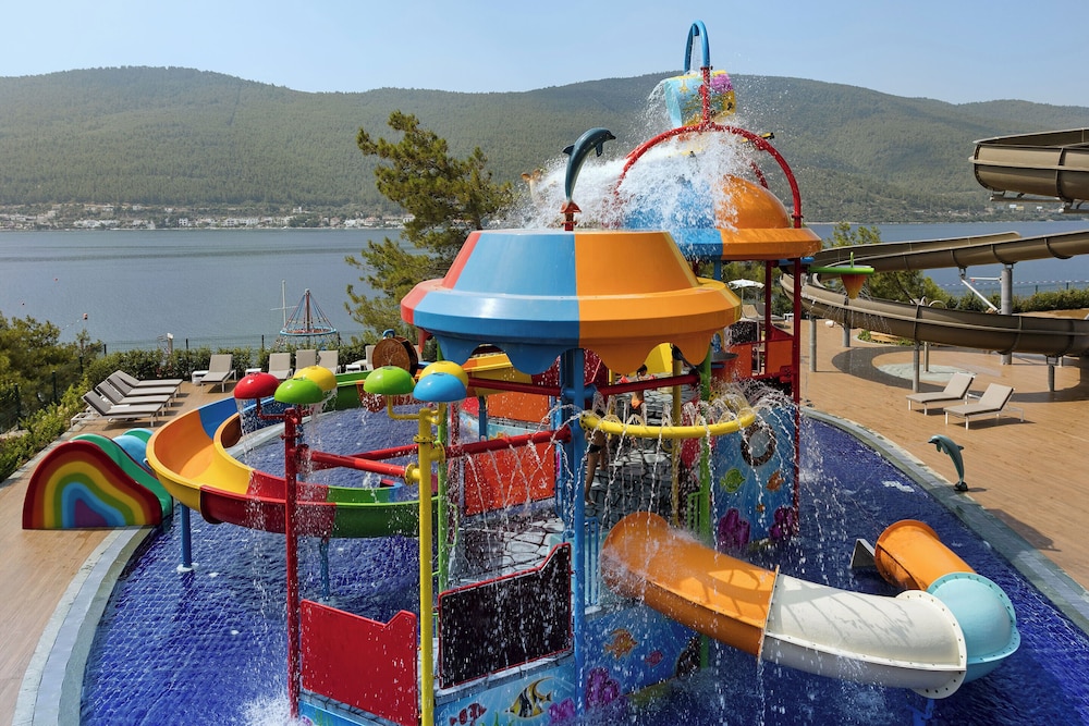 Titanic Luxury Collection Bodrum - All inclusive — Attractions for children in Milas, Mugla