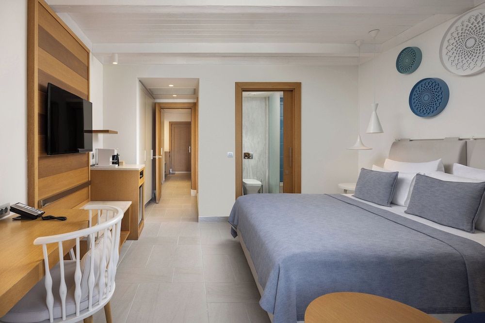 Titanic Luxury Collection Bodrum - All inclusive — Hotel rooms in Milas, Mugla