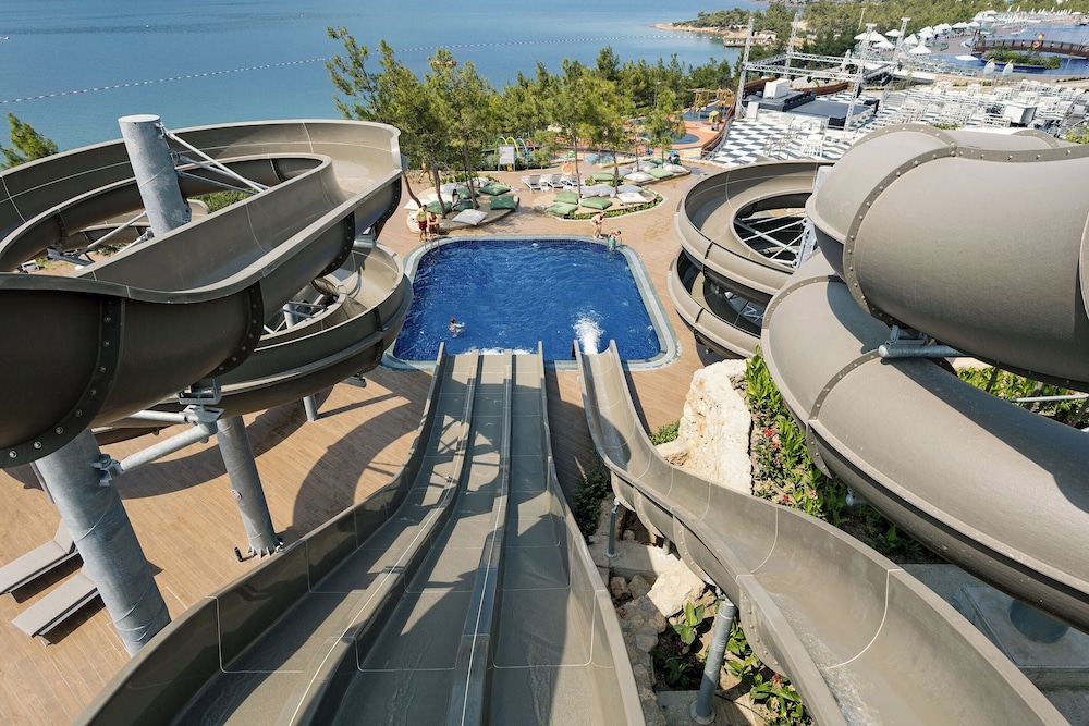 Titanic Luxury Collection Bodrum - All inclusive — Swimming pool in Milas, Mugla