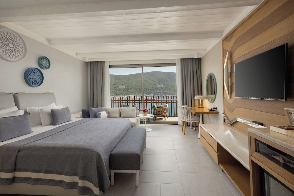 Titanic Luxury Collection Bodrum - All inclusive — Hotel rooms in Milas, Mugla