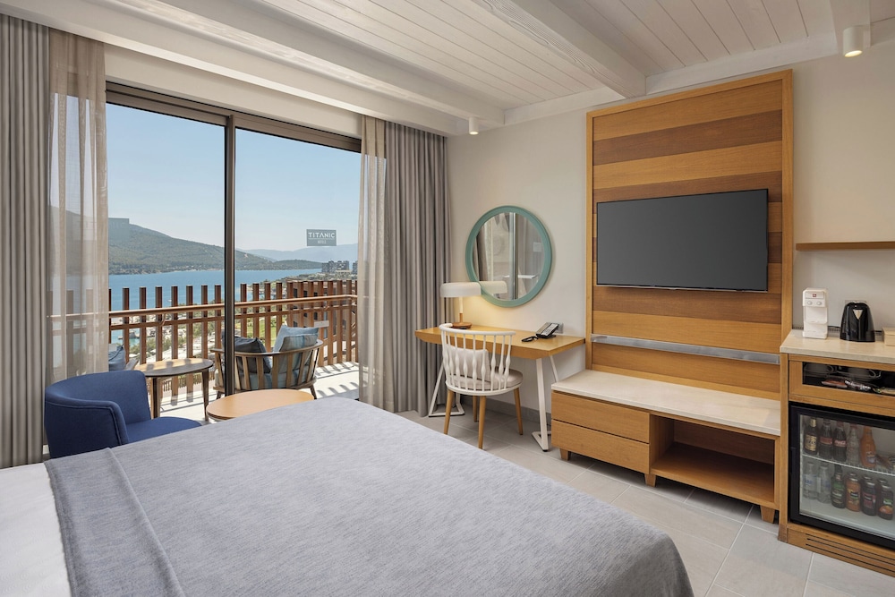 Titanic Luxury Collection Bodrum - All inclusive — Hotel rooms in Milas, Mugla