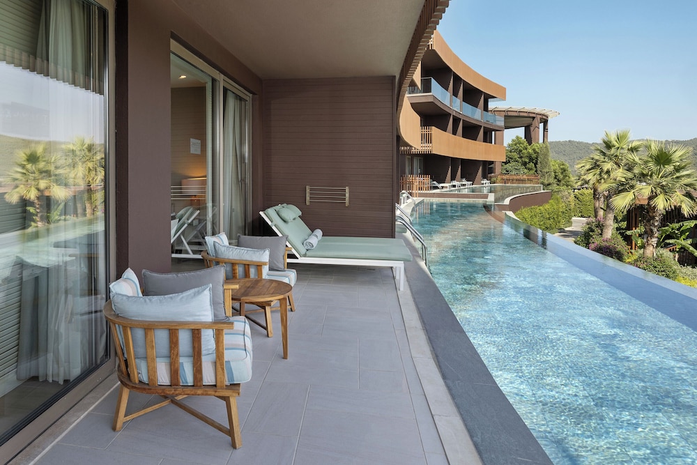 Titanic Luxury Collection Bodrum - All inclusive — Swimming pool in Milas, Mugla