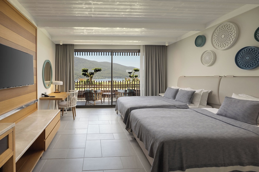 Titanic Luxury Collection Bodrum - All inclusive — Hotel rooms in Milas, Mugla