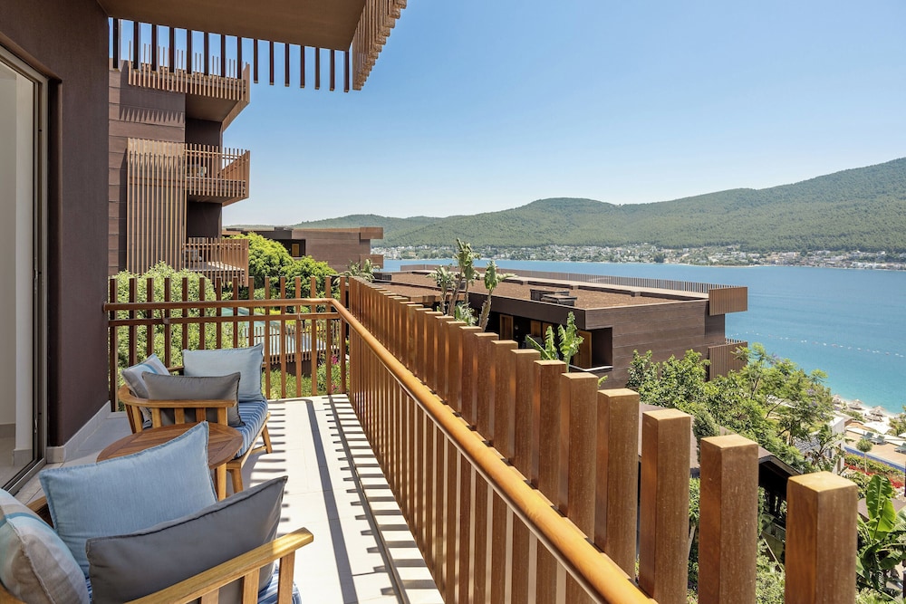 Titanic Luxury Collection Bodrum - All inclusive — Hotel building in Milas, Mugla