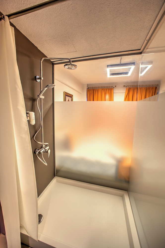Vavien Hotel — Hotel rooms in Istanbul, Istanbul