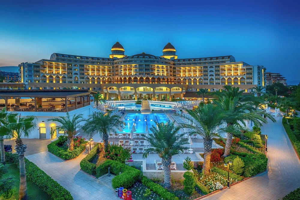 Sidemarin Kirman Premium - Ultra All Inclusive — Hotel building in Side