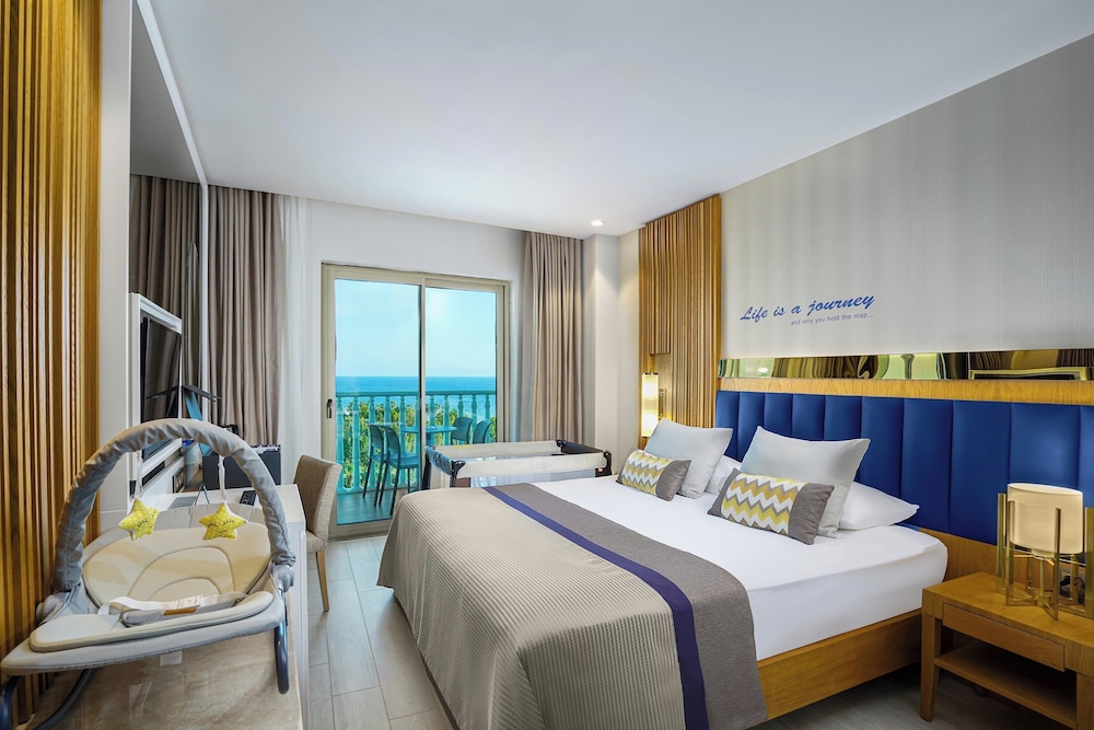 Sidemarin Kirman Premium - Ultra All Inclusive — Hotel rooms in Side