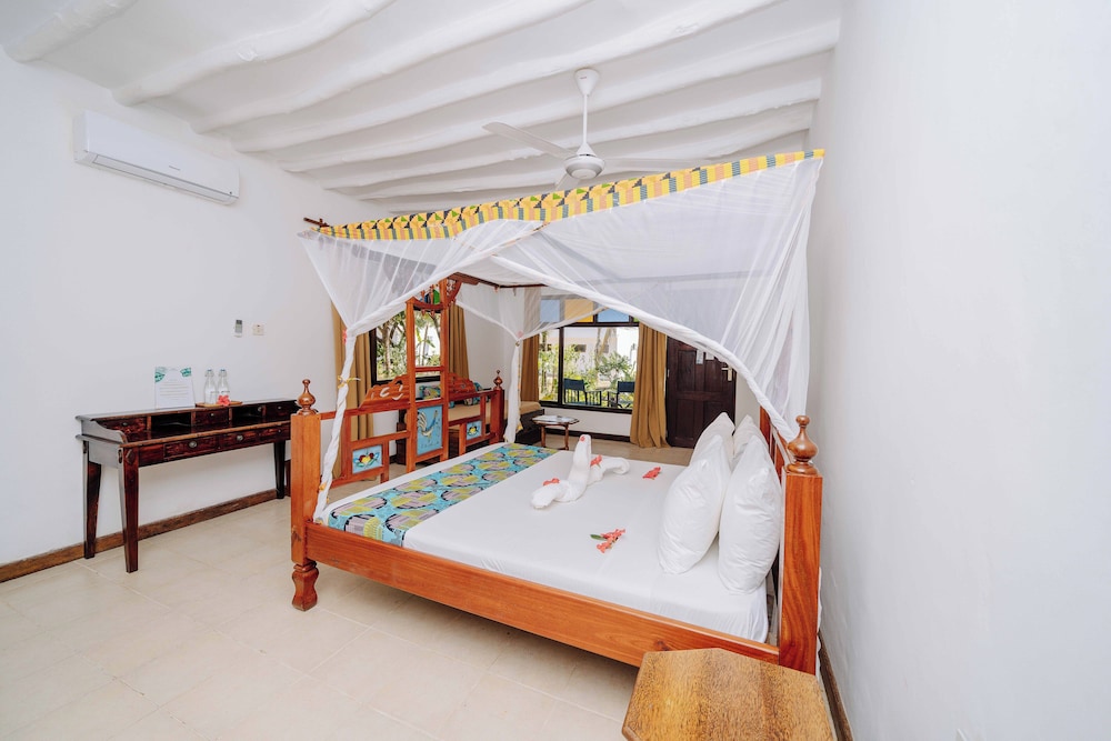 Spice Island Hotel & Resort — Hotel rooms in Jambiani, Zanzibar South