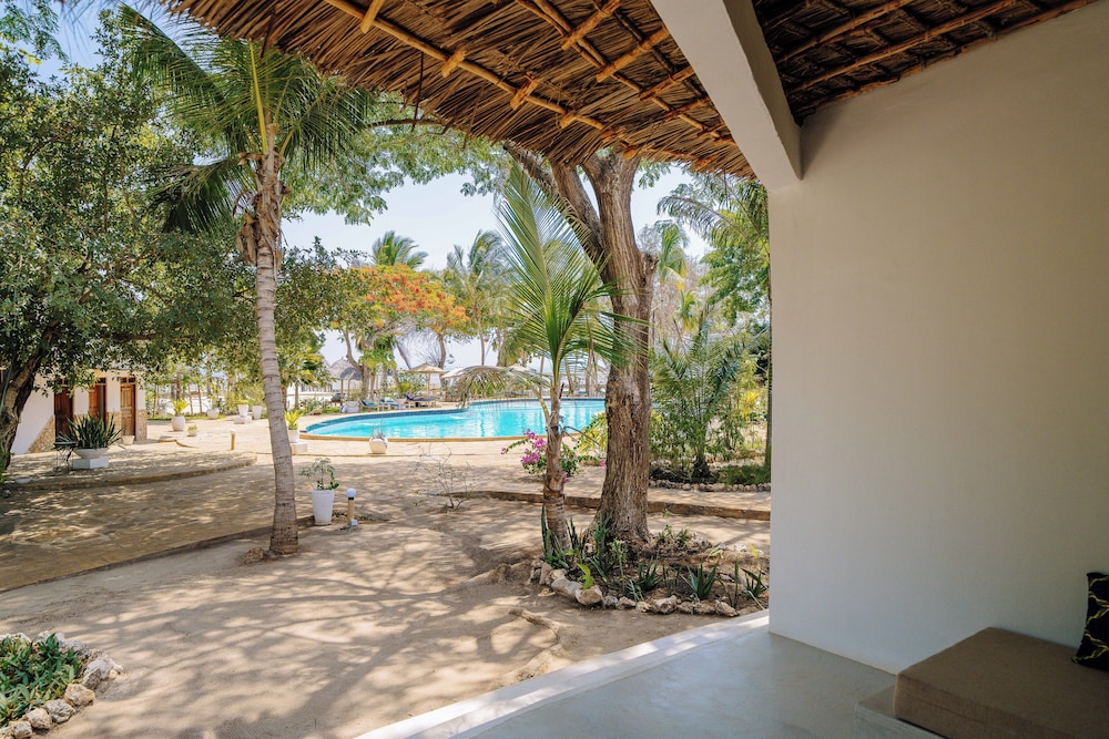 Spice Island Hotel & Resort — Swimming pool in Jambiani, Zanzibar South
