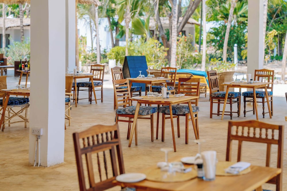 Spice Island Hotel & Resort — Restaurant & bars in Jambiani, Zanzibar South