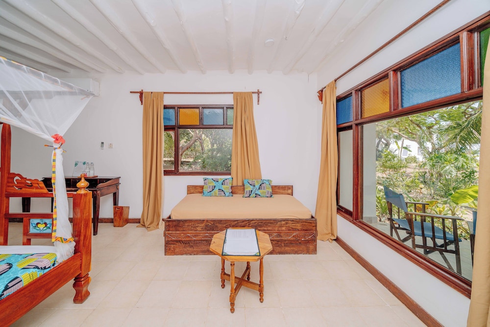 Spice Island Hotel & Resort — Hotel rooms in Jambiani, Zanzibar South
