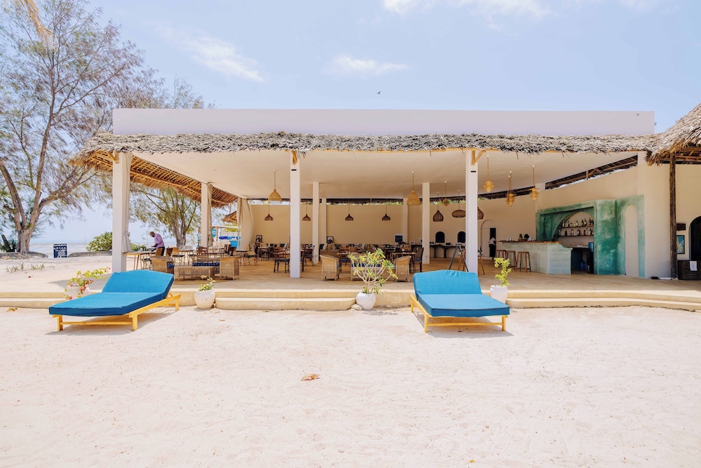 Spice Island Hotel & Resort — Restaurant & bars in Jambiani, Zanzibar South