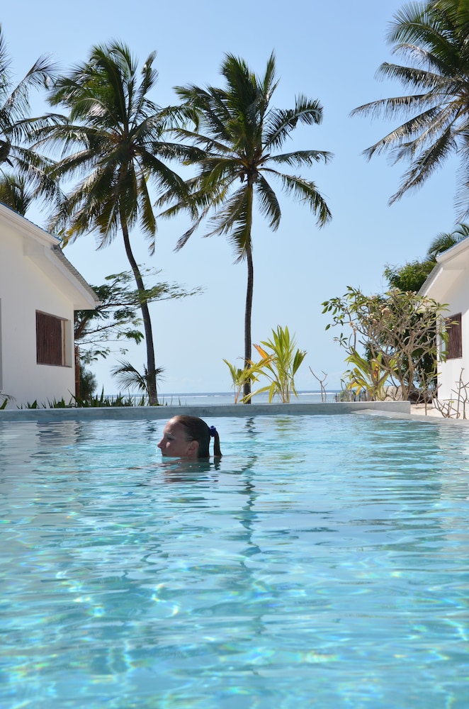 Indigo Beach Zanzibar — Swimming pool in Paje, Zanzibar South
