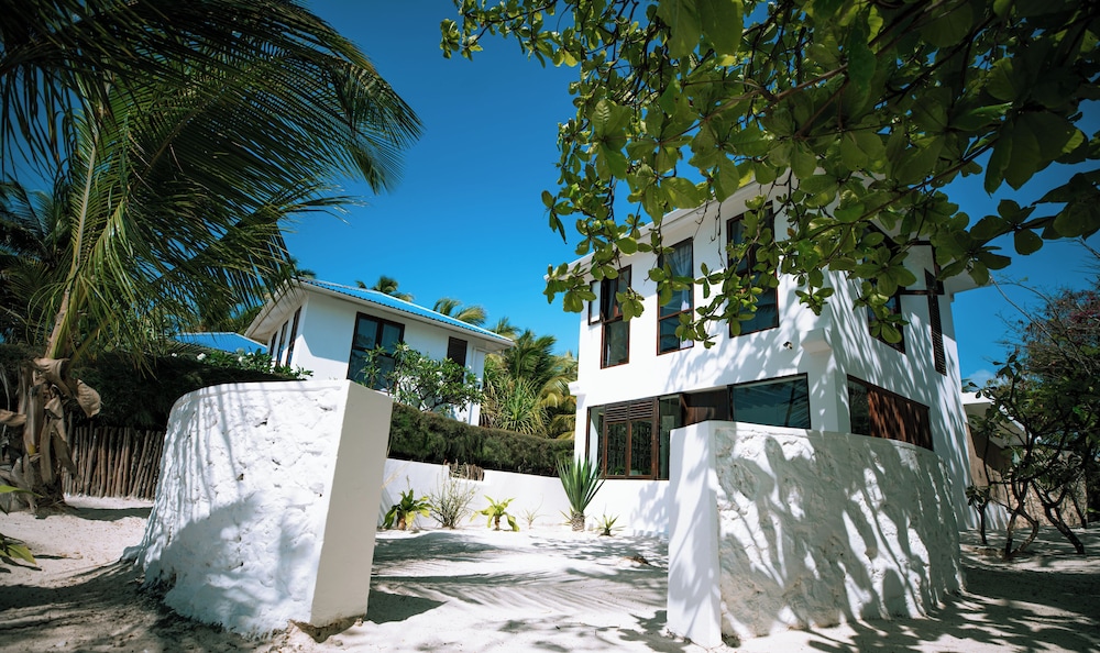 Indigo Beach Zanzibar — Hotel building in Paje, Zanzibar South