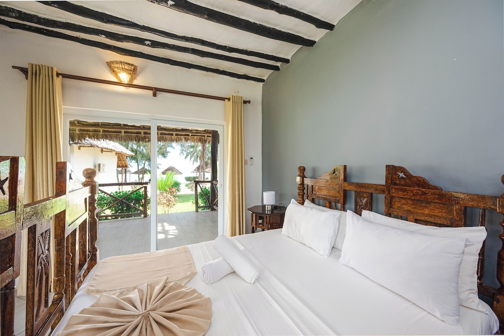 Tanzanite Beach Resort — Hotel rooms in Nungwi, Zanzibar North