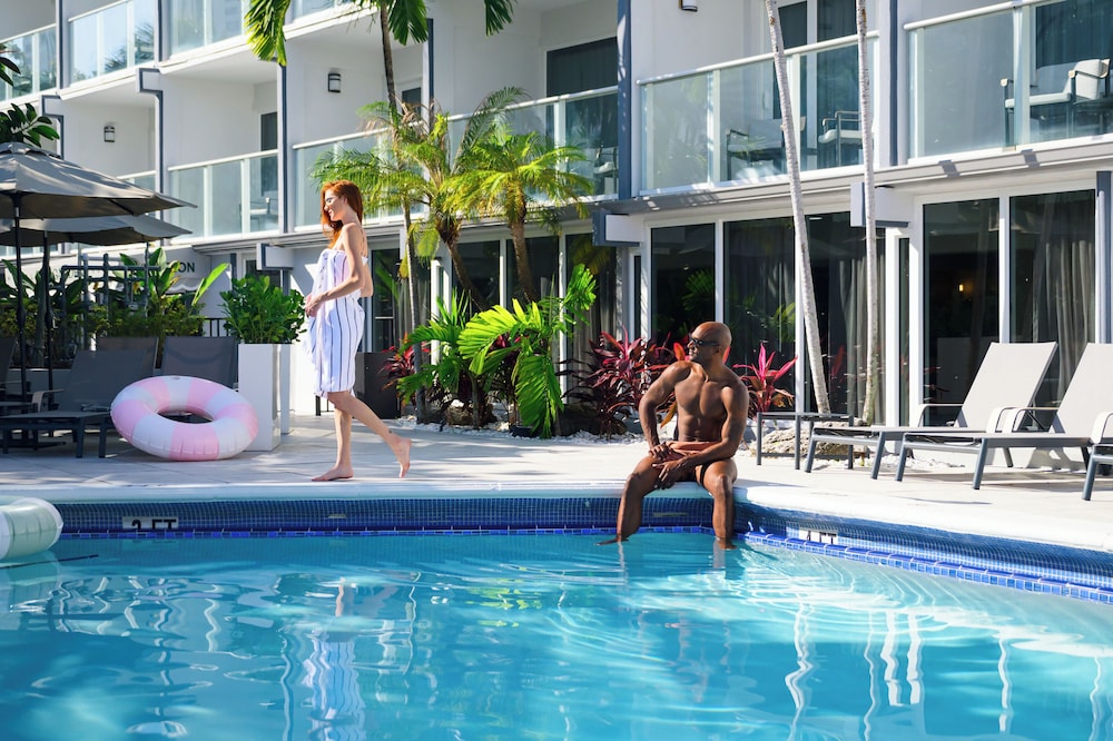 The Garden Hotel & Resort — Swimming pool in Fort Lauderdale, Florida