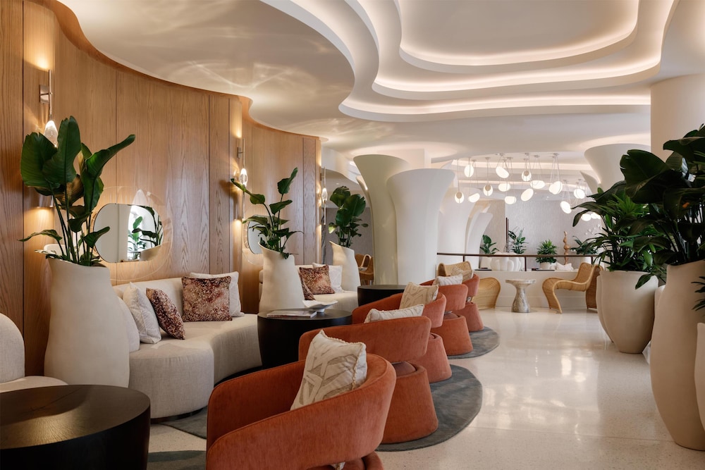 Andaz Miami Beach Resort & Spa — Hotel building in Miami, Florida