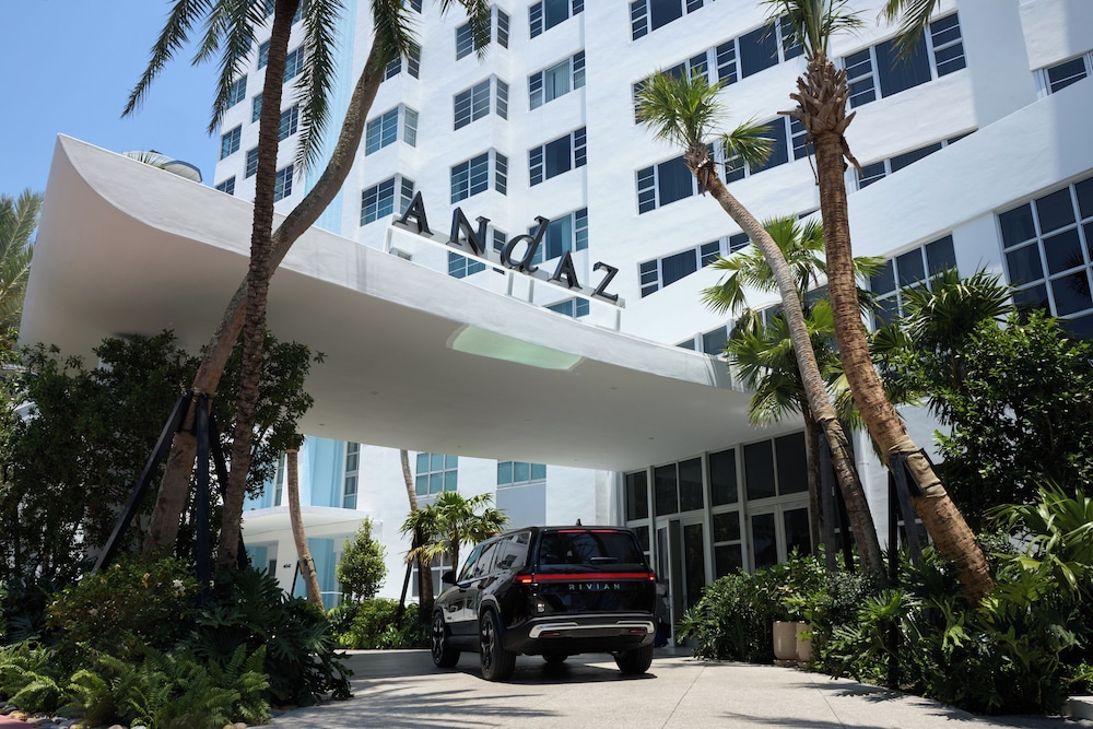 Andaz Miami Beach Resort & Spa — Hotel building in Miami, Florida