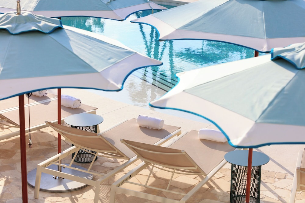 Andaz Miami Beach Resort & Spa — Swimming pool in Miami, Florida
