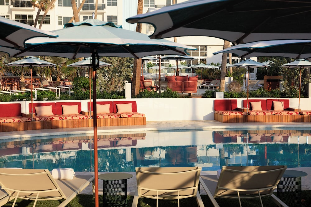 Andaz Miami Beach Resort & Spa — Swimming pool in Miami, Florida