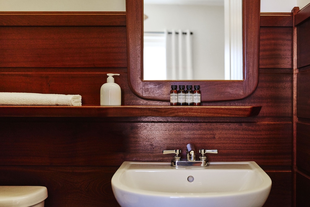 Freehand Chicago — Hotel rooms in Chicago, Illinois