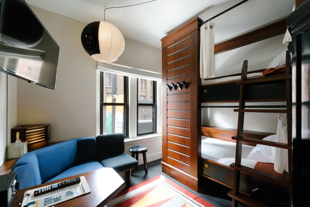 Freehand Chicago — Hotel rooms in Chicago, Illinois