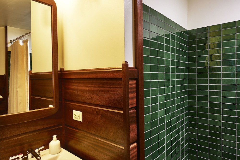 Freehand Chicago — Hotel rooms in Chicago, Illinois