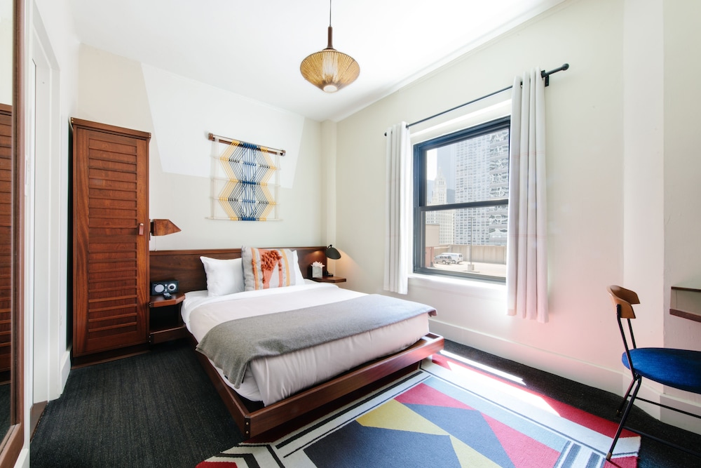 Freehand Chicago — Hotel rooms in Chicago, Illinois