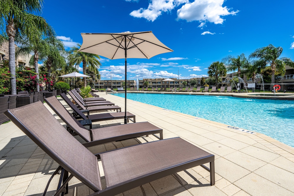 Magic Village Yards, Trademark Collection by Wyndham — Swimming pool in Kissimmee, Florida