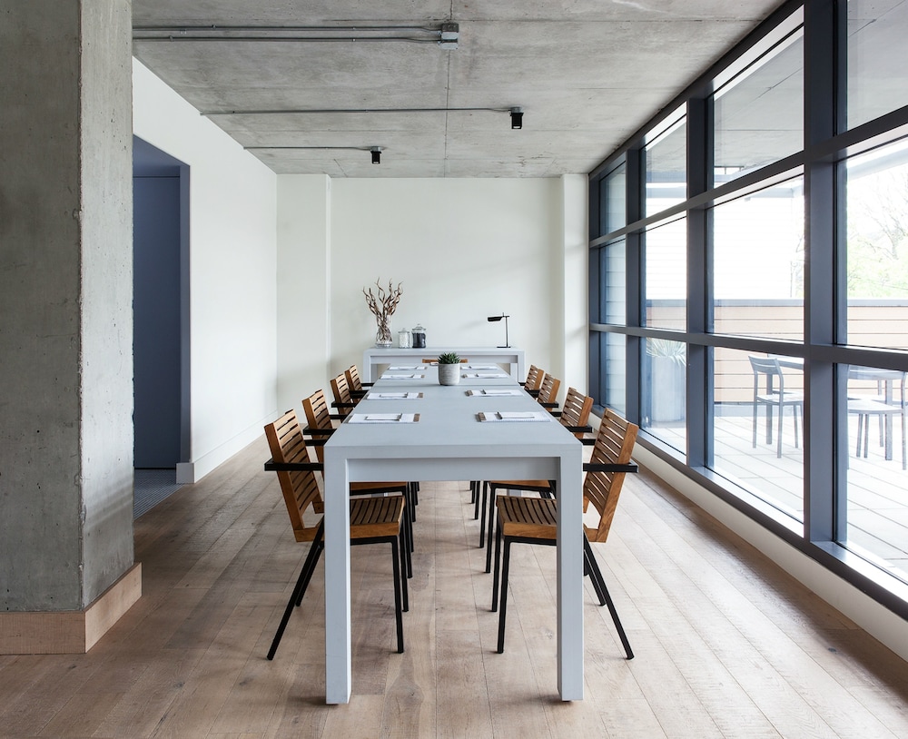 The Boro Hotel — Restaurant & bars in New York City, New York State