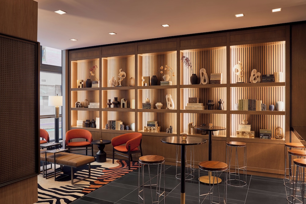 The Godfrey Hotel Boston — Restaurant & bars in Boston, Massachusetts