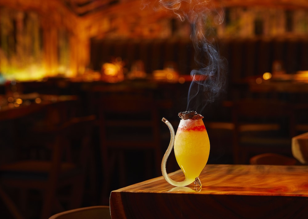 The Godfrey Hotel Boston — Restaurant & bars in Boston, Massachusetts