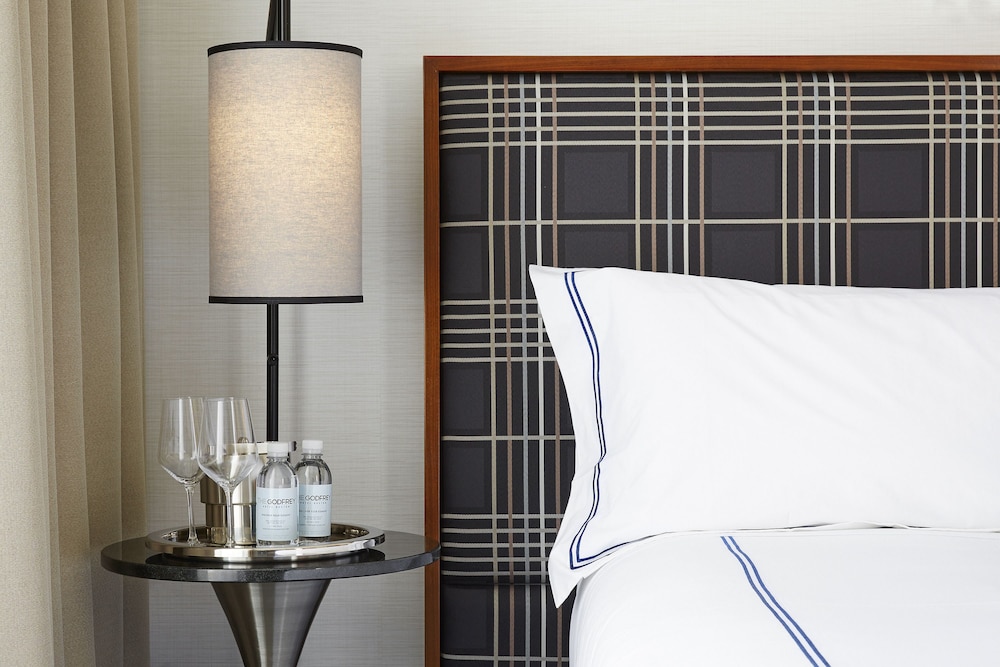 The Godfrey Hotel Boston — Hotel rooms in Boston, Massachusetts