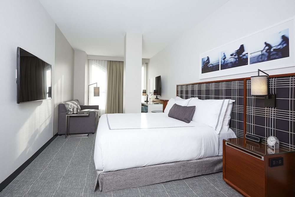 The Godfrey Hotel Boston — Hotel rooms in Boston, Massachusetts