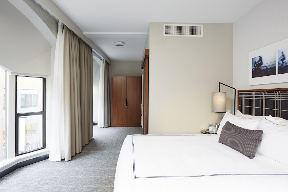 The Godfrey Hotel Boston — Hotel rooms in Boston, Massachusetts