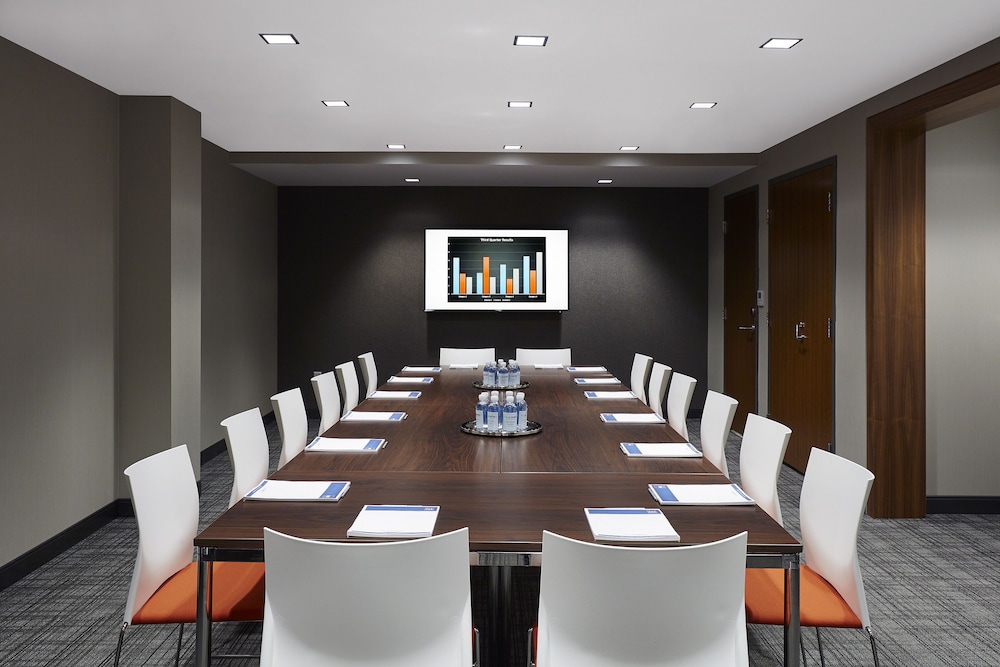 The Godfrey Hotel Boston — Hotel building in Boston, Massachusetts