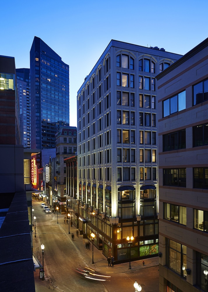 The Godfrey Hotel Boston — Hotel building in Boston, Massachusetts