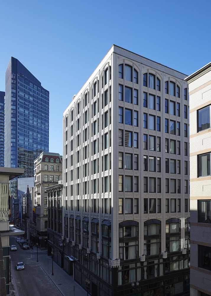 The Godfrey Hotel Boston — Hotel building in Boston, Massachusetts