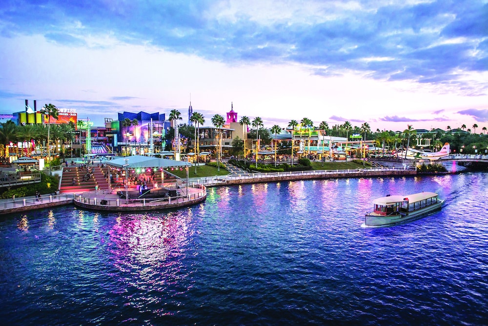 Universal's Loews Sapphire Falls Resort — Attractions in the area in Orlando, Florida