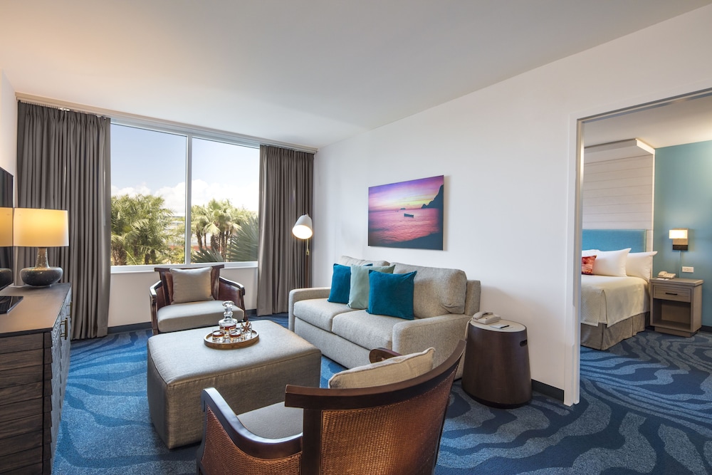 Universal's Loews Sapphire Falls Resort — Hotel rooms in Orlando, Florida