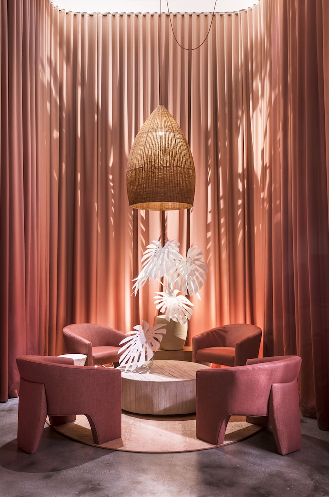 Novotel Miami Brickell — Restaurant & bars in Miami, Florida