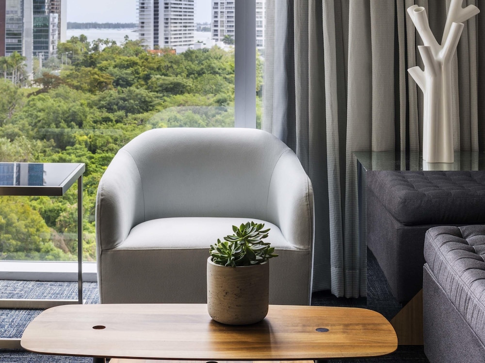Novotel Miami Brickell — Hotel rooms in Miami, Florida