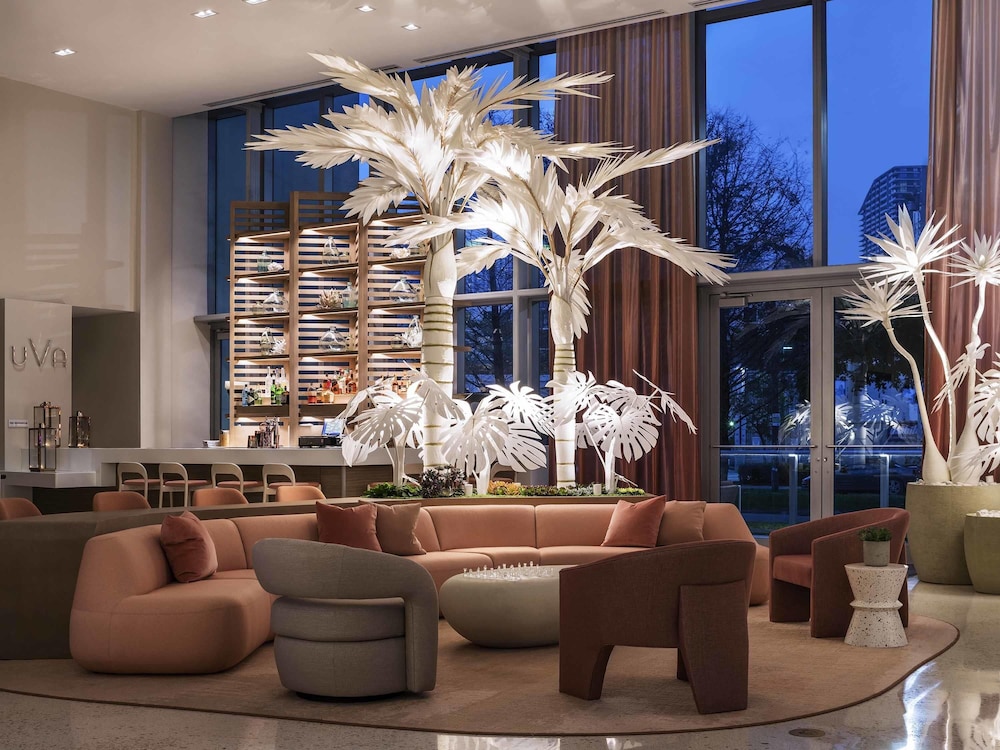 Novotel Miami Brickell — Restaurant & bars in Miami, Florida