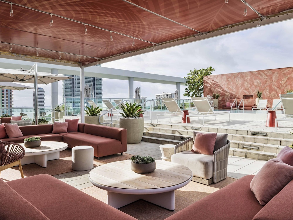 Novotel Miami Brickell — Swimming pool in Miami, Florida