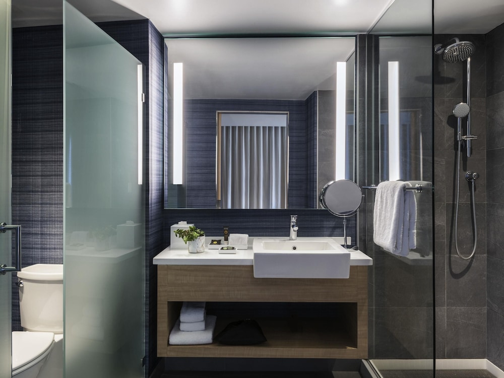 Novotel Miami Brickell — Hotel rooms in Miami, Florida