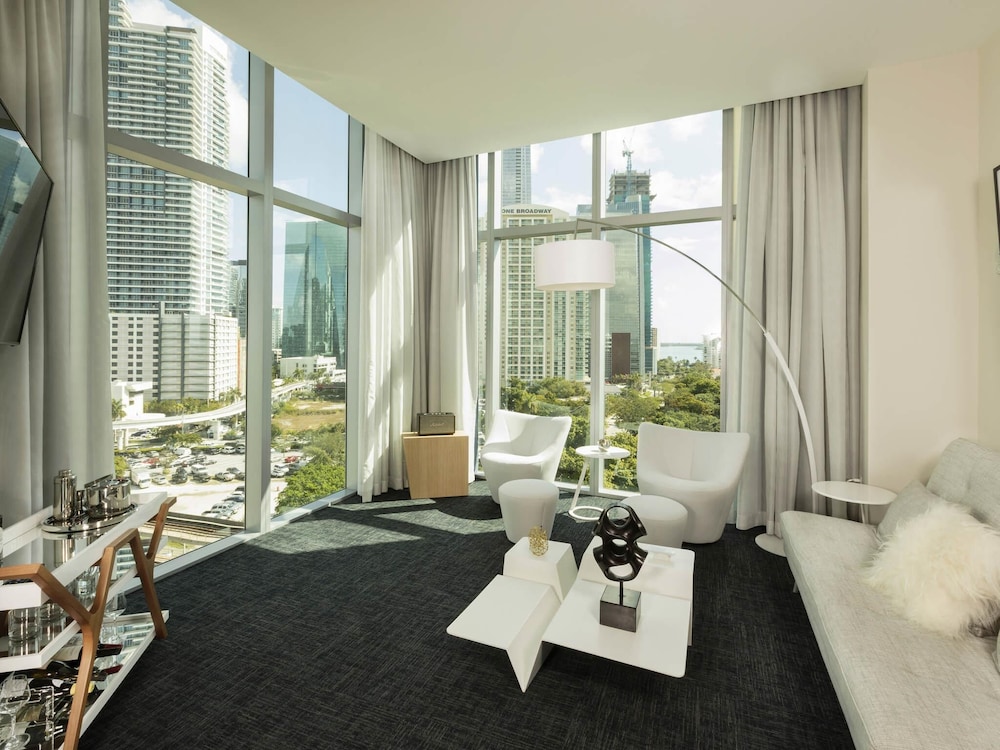 Novotel Miami Brickell — Hotel rooms in Miami, Florida