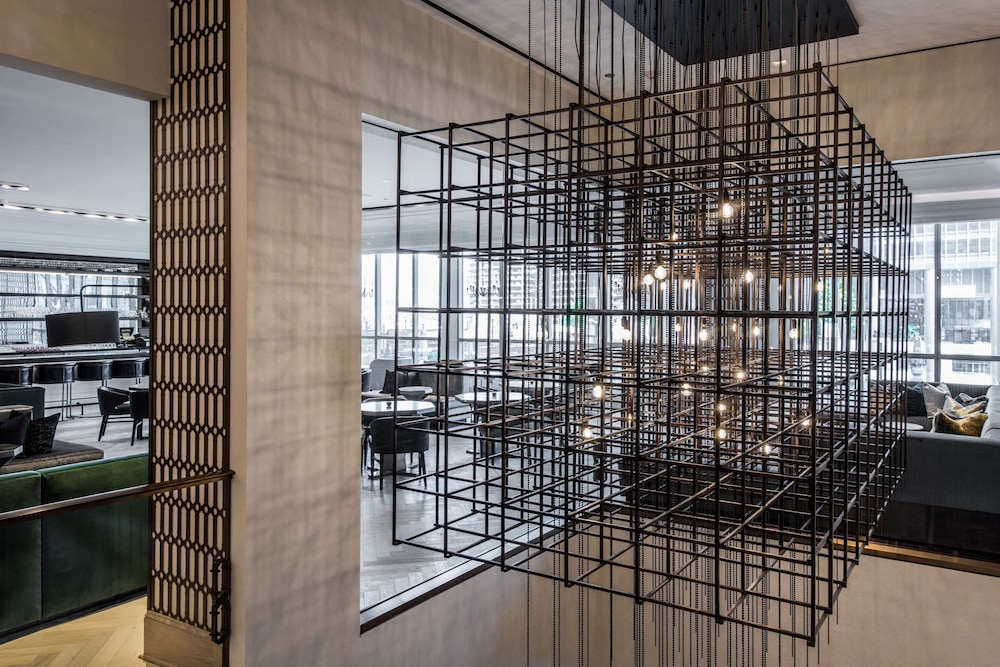 LondonHouse Chicago, Curio Collection by Hilton — Restaurant & bars in Chicago, Illinois
