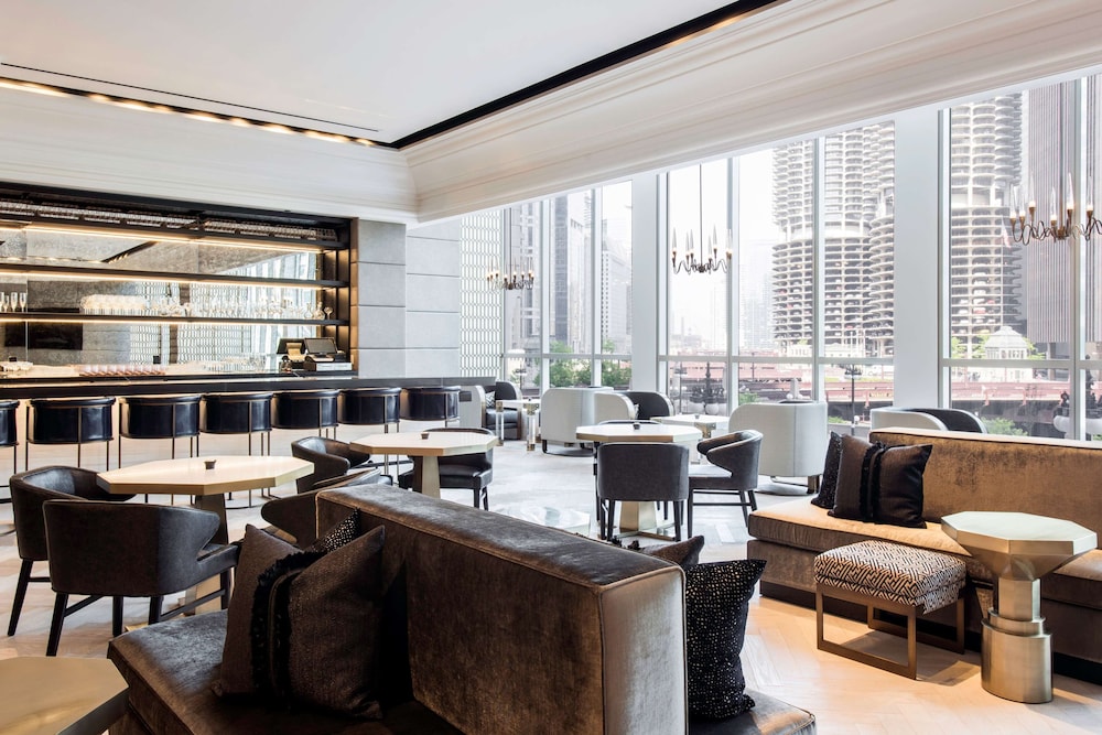 LondonHouse Chicago, Curio Collection by Hilton — Restaurant & bars in Chicago, Illinois