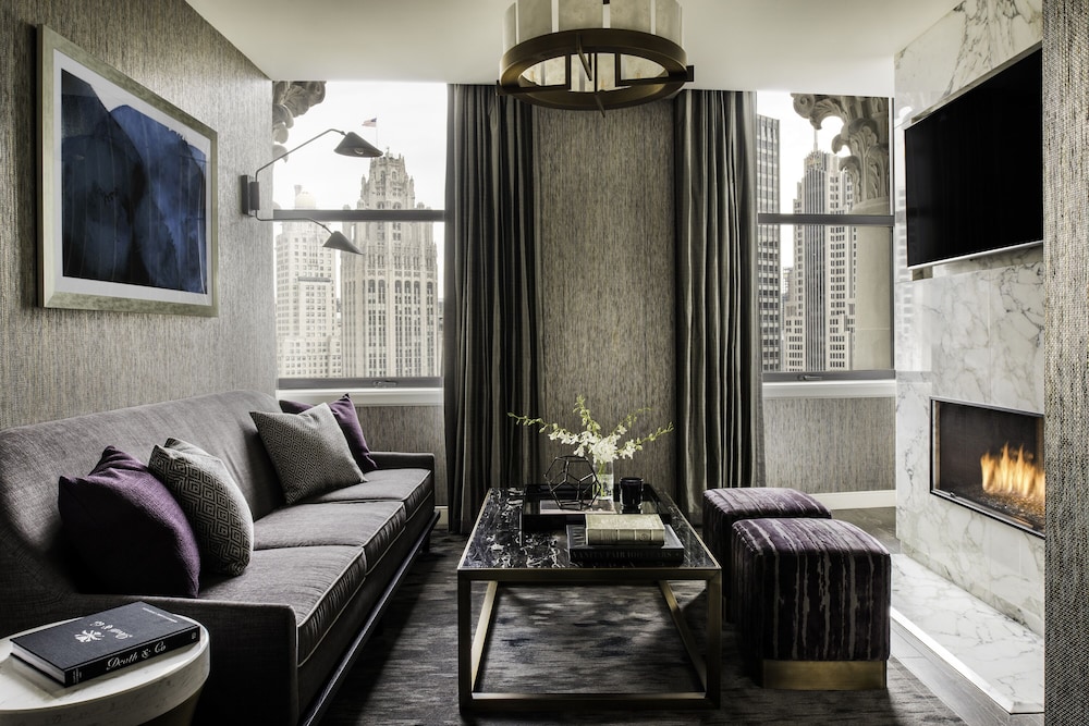 LondonHouse Chicago, Curio Collection by Hilton — Hotel rooms in Chicago, Illinois