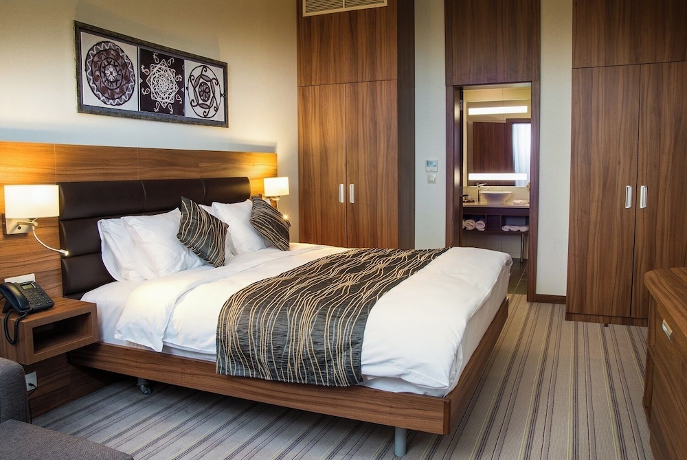 Hotel Premier Sofia Airport — Hotel rooms in Sofia, Sofia (province)